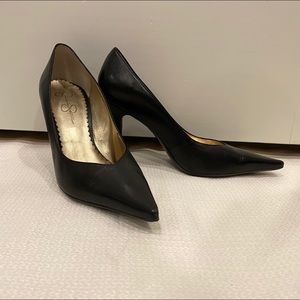 Jessica Simpson 8.5 black heels EUC